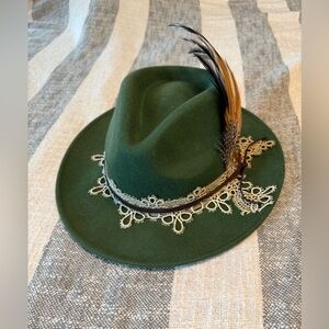 Crazy Train Green 100% Wool Women’s Cowboy Hat with Feathers, lace, horse pin